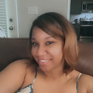 Meet your Posher, Latoya